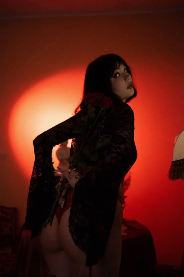 fe4faf45-2295-4f53-bbf3-37e576cd03c8_0.jpg